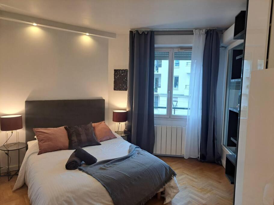 Appartement Aux Portes De Paris Et 5 Minutes Du Metro Charenton-le-Pont Luaran gambar